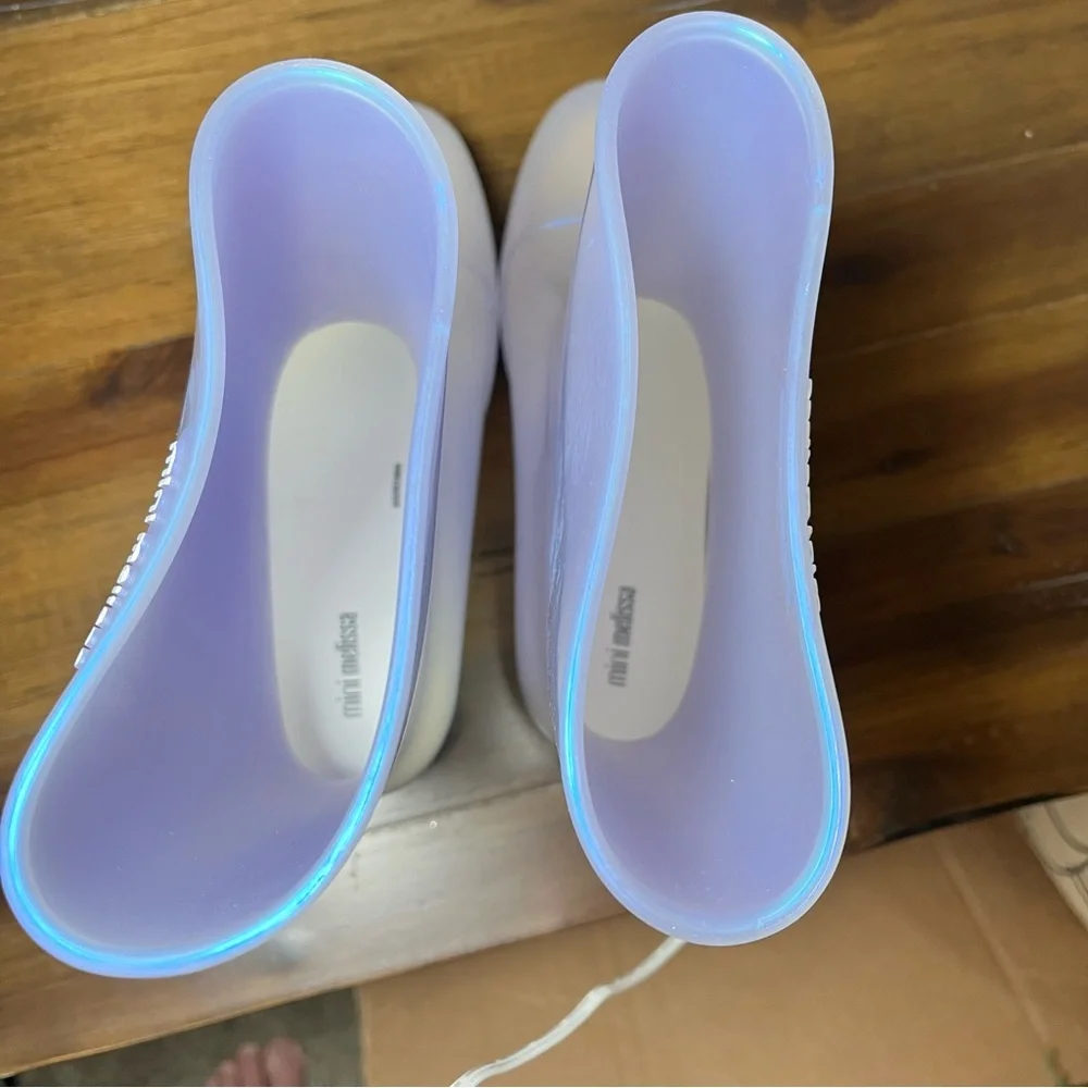Mini Melissa Welly Big Girls Rain Boots Pearl Blue Irridescent Size 4 NIB